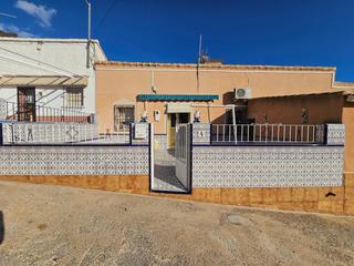 Casa in Portmán. Se vende conjunto de dos casas en la union