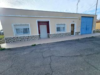 Bauernhof in Albujón. Gran casa con terreno en las lomas del albujón