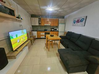 Casa a Centro. Dos viviendas en una! casa  apartamento en planta baja por 150.0