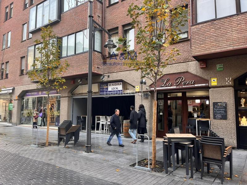 Foto bcd5c5bc-2d3d-473d-8b0d-8ed986900532. Alquiler local comercial en calle héroes de alcántara s/n local centrico para comercio o hosteleria. en Valladolid