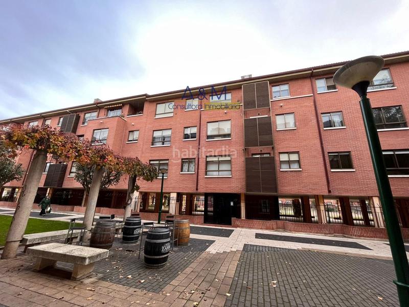 Foto 925a5e7b-e115-46fd-add7-ea62c8f89d53. Parking coche venta de garaje en Covaresa en Covaresa Valladolid