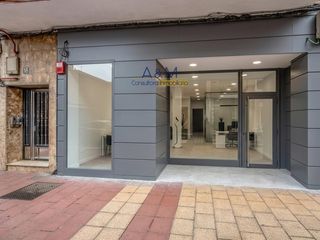 Local Comercial a Huelgas 18. Se vende local en la calle huelgas