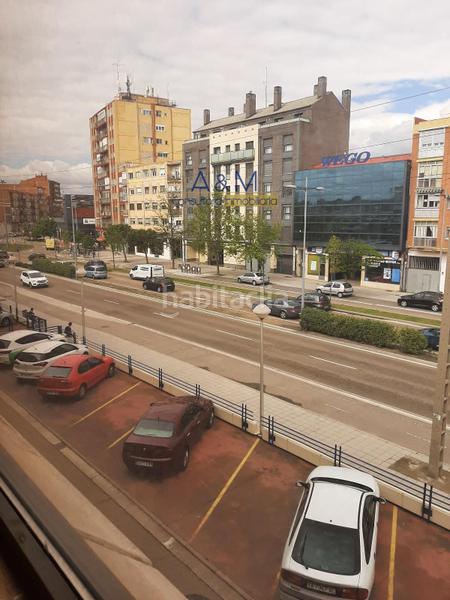 Foto b69a27b9-f726-417f-b135-6c31f8e79164. Ufficio con riscaldamento in Delicias Valladolid