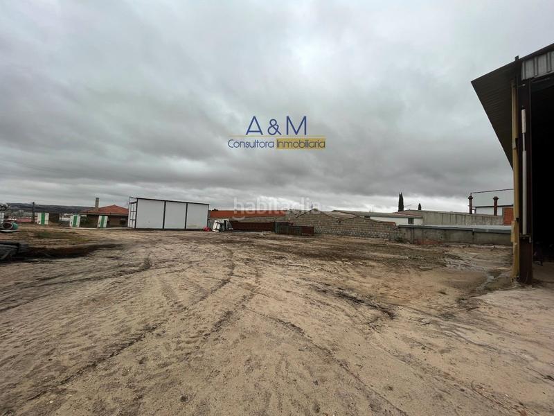 Foto 2bbcb4a8-5e65-4013-b9be-2d58c5729a2a. Fabrikhalle mit heizung in Santovenia de Pisuerga