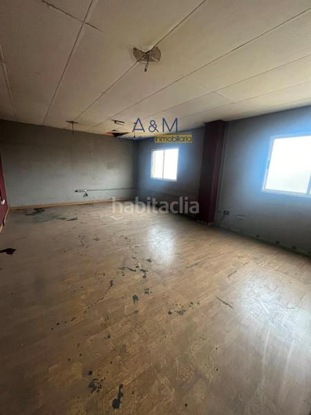 Foto 00a4493f-e8d8-4d66-9955-01924a554cd0. Bâtiment à usage industriel dans Cistérniga