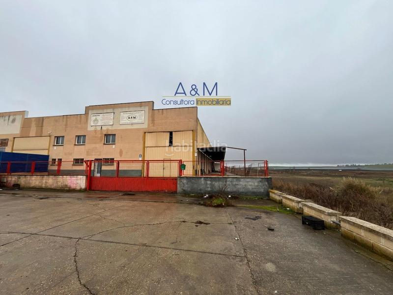 Foto 3d06ea76-4b59-415c-9fe4-9e5d8abfd430. Bâtiment à usage industriel dans Cistérniga
