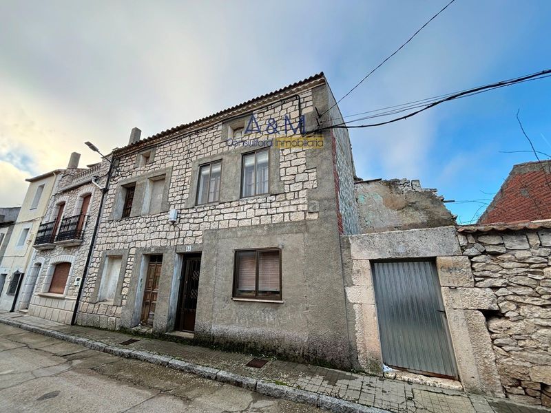 Foto 3af265e1-fa7c-446d-bc78-d720d4c435d5. Casa  en venta en Campaspero
