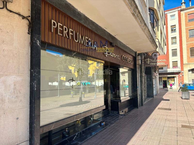 Foto 99c19030-076d-4a6c-9581-3add90568618. Locale commerciale in El Carmen - Barrio Gimeno Burgos
