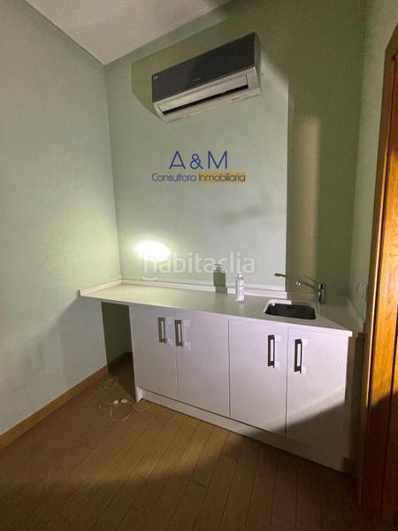 Foto c93a4577-d541-4437-bf08-bc5fdc3b827d. Locale commerciale in El Carmen - Barrio Gimeno Burgos