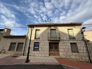 Xalet  Balborraje. Casa con gran terreno en zaratan