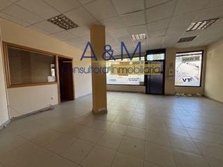 Local commercial  Magallanes. Local comercial en calle magallaneszamora