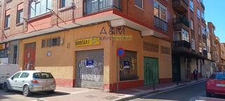 Local Comercial en Calle Olmedo