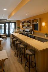 Local commercial  Calle divina pastora. Se vende local en la calle divina pastora