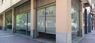 Location Local commercial  Calle embajadores. Se alquila local en calle embajadores