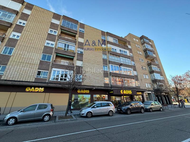 Foto d51f3b82-b22f-4070-8d64-987095e52a04. Local comercial venta local rentabilidad cigüeña en Valladolid