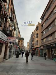 Locale commerciale in Manteria