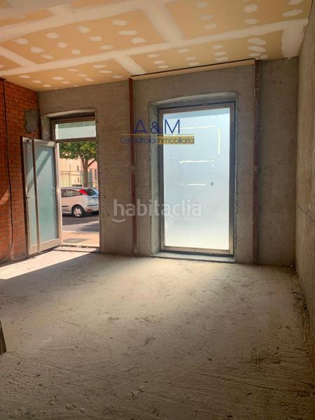 Foto bb8bd34e-e433-4f5e-907e-5341890b4aa9. Local comercial se vende local en calle simon aranda en Valladolid