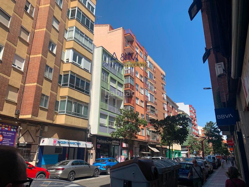 Foto b15d780e-8a00-42e1-bfbe-c5d1edacd028. Location local commercial dans Delicias Valladolid