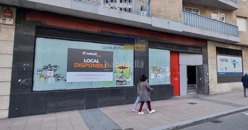 Foto ba935a2e-f1bb-401c-b81a-7a3e297c2372. Alquiler local comercial se alquila local en paseo de la estacion en Salamanca