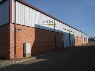 Nau industrial  Hemina. Venta y alquiler de nave en la bañeza  3.500 m