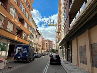 Local Comercial en Calle Independencia