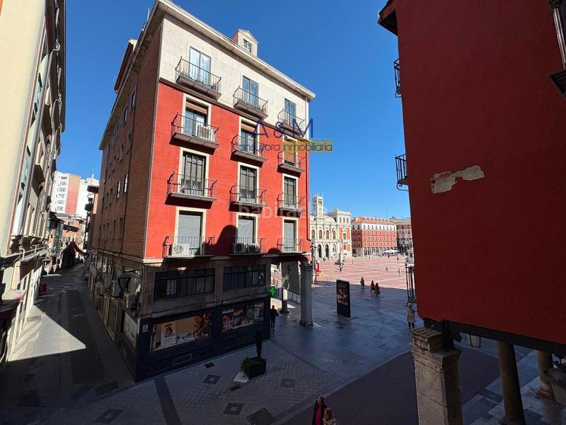 Foto a4c16e83-5637-494f-bfc1-b9577294400d. Edificio in Centro Valladolid