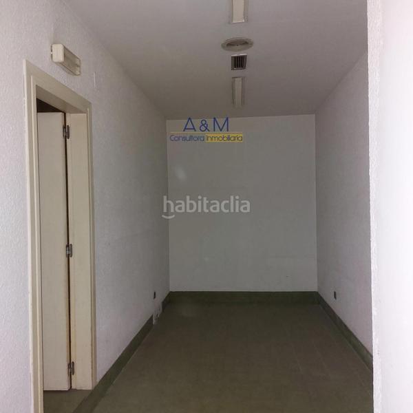 Foto 6312d9ab-ae11-424d-a5fc-917946841931. Alquiler local comercial se alquila local en el leon, avenida de ramon y cajal en León