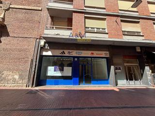 Locale commerciale in calle Teresa Gil 18