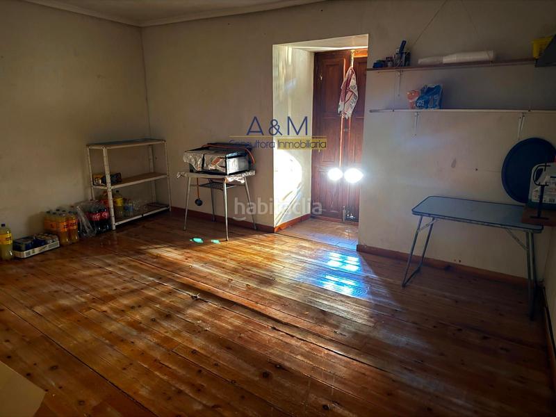 Foto 1ced9c33-a4f4-4edd-aac1-786bb03576dc. Casa en reloj 1 finca urbana con edificios en zaratan en Zaratán