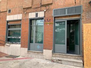Location Local commercial  Calle arzobispo gandasegui. Alquiler de local en la calle  arzobispo gandasegui