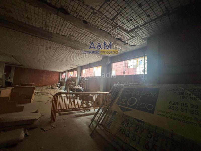 Foto 60b45263-7804-4667-8afd-1602d48958af. Local commercial dans calle doctor sanchez villares 13 dans Valladolid