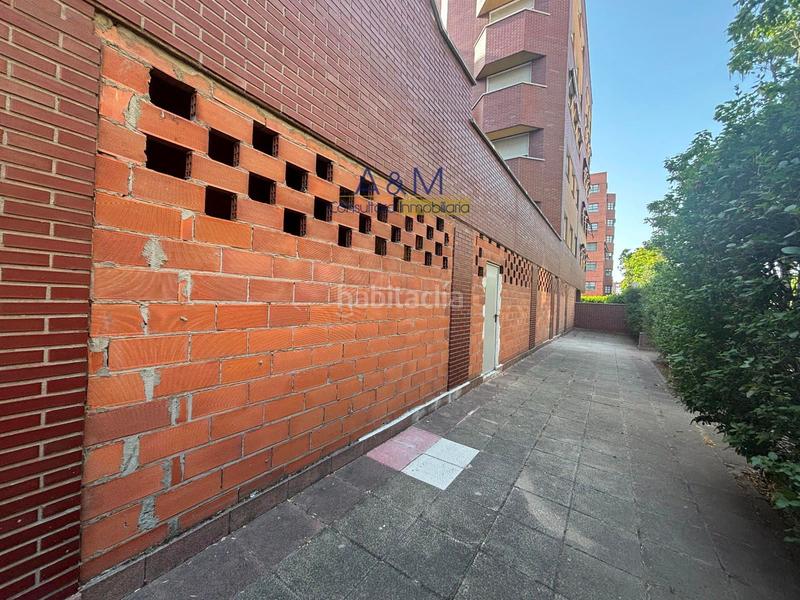 Foto 9bc964ff-2f57-453e-8906-8e881e68753f. Local commercial dans calle doctor sanchez villares 13 dans Valladolid