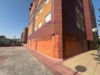 Local Comercial en Calle Doctor Sanchez Villares 31