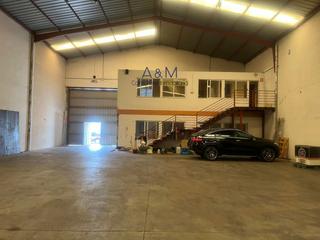 Nau industrial  Acacia. Venta de nave en rentabilidad en el poligono de la mora