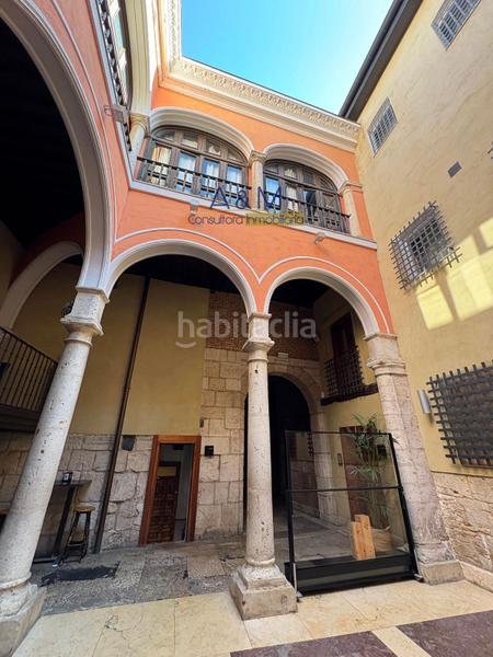 Foto b909b34e-16b6-4da0-9e71-29be9dff4c51. Edificio in Centro Valladolid