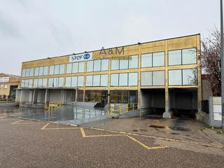 Nau industrial  Titanio. Nave en venta 2.950 m2 construidos, 5 camaras frigorificas, poli