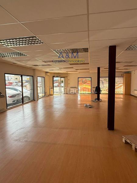 Foto a830c7db-74a0-49c4-9b8b-884eaa2e8bd5. Location local commercial dans Polígono San Cristóbal Valladolid