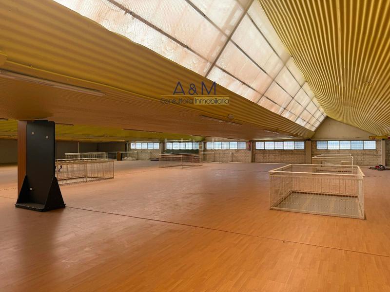 Foto a5013732-d76a-4608-adc9-13c040e5f8c7. Location bâtiment à usage industriel avec chauffage dans Cuéllar