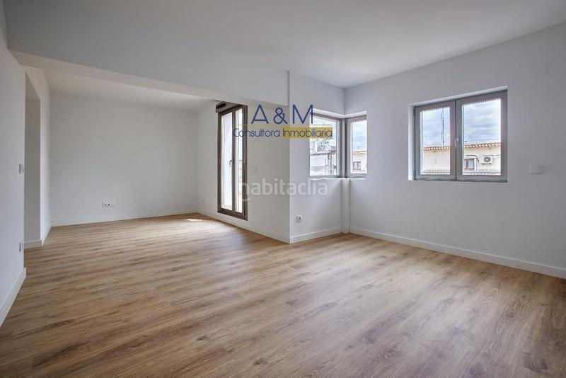 Foto b82cc276-f39b-4ce1-84e4-bd0cb093f95a. Attique avec chauffage dans Centro Valladolid