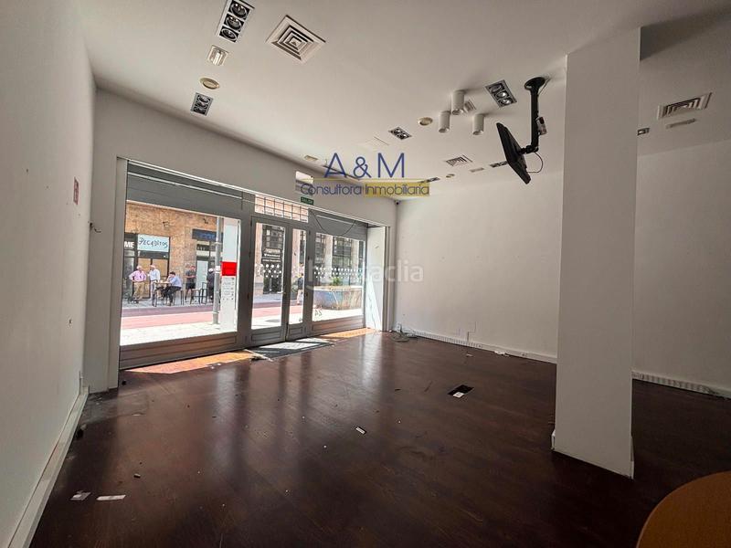 Foto 57c11be8-79f4-49c7-8818-cb2f629e7a96. Rent business premise in doctrinos 4 in Centro Valladolid