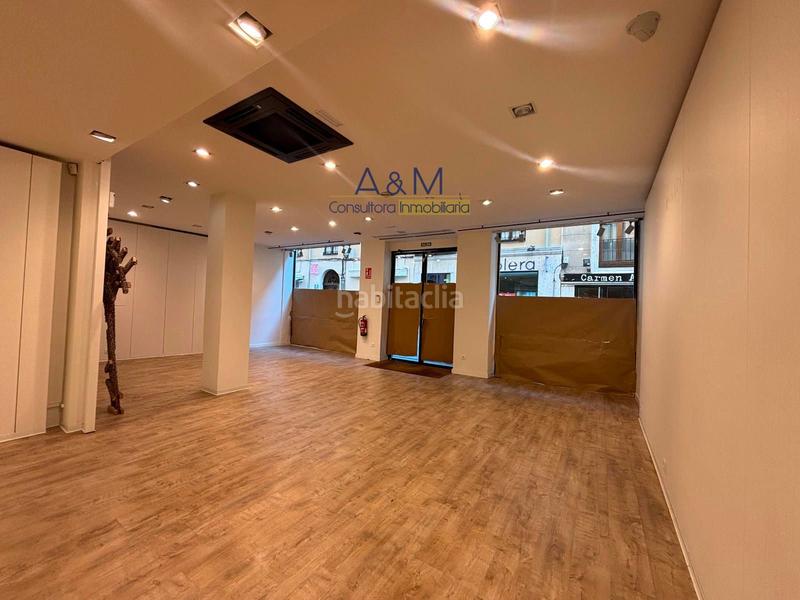 Foto 18d9c41f-68ed-4fe5-9939-7ae0f628b53f. Alquiler local comercial se alquila local en la calle montero calvo en Valladolid