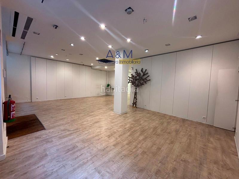 Foto 95a3ecd5-5f58-4068-97a4-b589b933e3ac. Alquiler local comercial se alquila local en la calle montero calvo en Valladolid