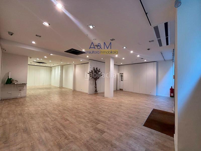 Foto fc859d2a-9ab0-450a-b262-5d384caf3d32. Alquiler local comercial se alquila local en la calle montero calvo en Valladolid