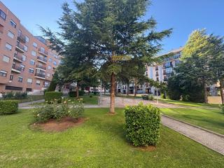 Pis  Nogales. Piso bajo a reformar en salamanca