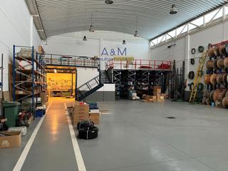 Miete Fabrikhalle  Agricultura. Alquiler de nave en los talleres de zaratan