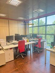 Lloguer Nau industrial  Nitrogeno. Alquiler de 750 m2 de nave mas 800 m2 de oficinas en poligono el