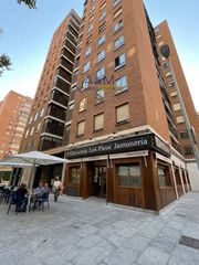 Piso  Sangenjo. Piso la paz zona el pardo