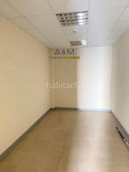 Foto 13808b26-3bd2-4b7d-aac0-9e7c8f05437c. Location local commercial dans calle aluminio 23 dans Valladolid