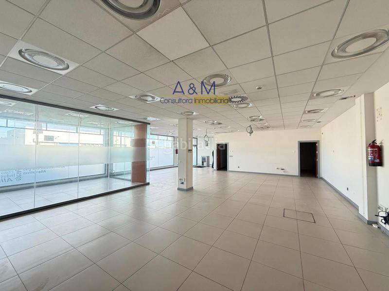 Foto 79e6c6f5-e76b-4957-833f-23c8fc5f3157. Rent business premise in calle aluminio 23 in Polígono San Cristóbal Valladolid