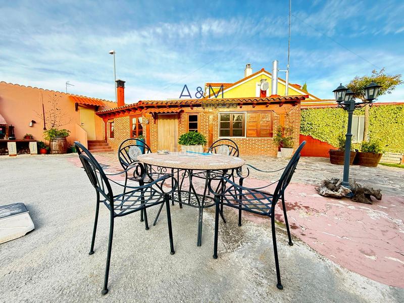 Foto 2900e1ae-bf50-492c-945f-bfb160b794a6. Chalet con riscaldamento piscina in Parrilla (La)